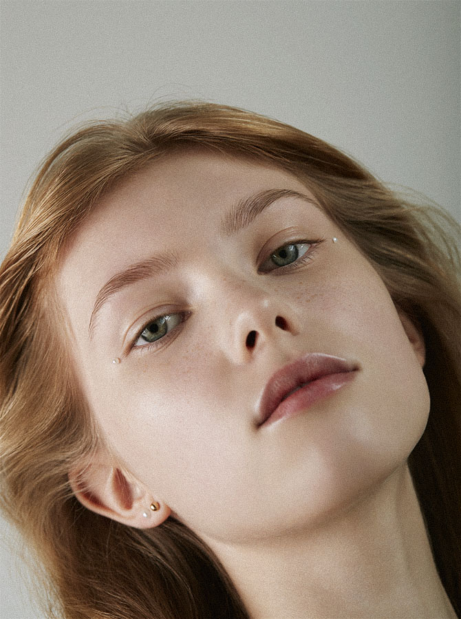 LoniBaur_Malorie_BeautyShoot-7_02