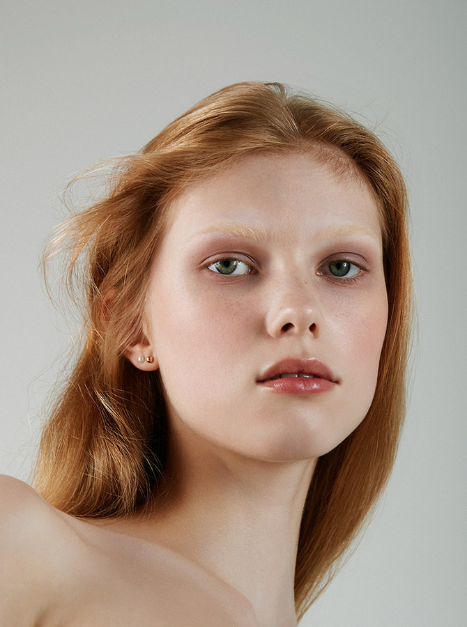LoniBaur_Malorie_BeautyShoot_Crop-3