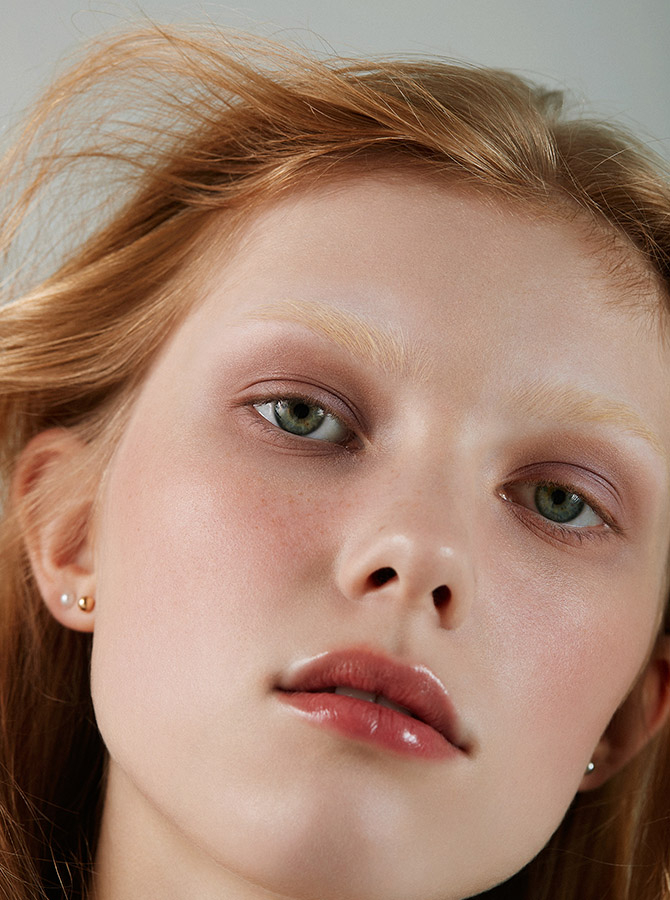 LoniBaur_Malorie_BeautyShoot_Crop-4