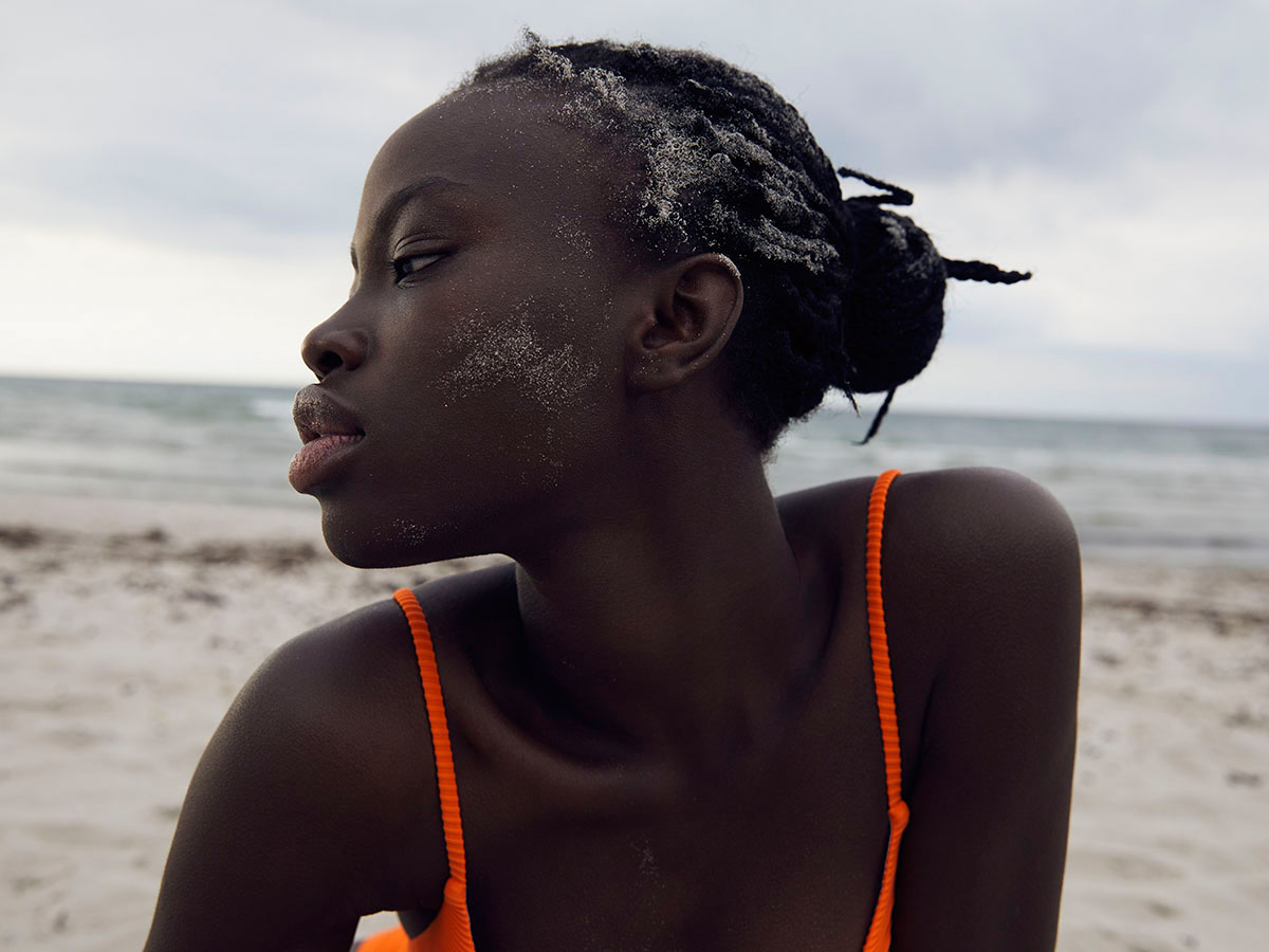 Beachgirls01__-311_01
